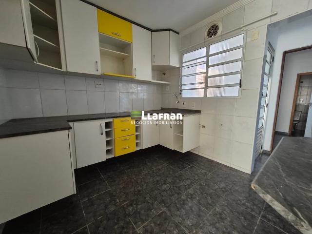 Casa / Sobrado para Locação em Cotia/SP Granja Viana 3 Quartos