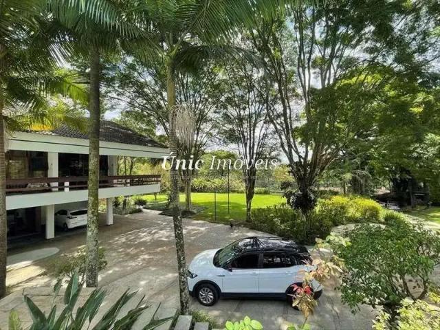 Casa / Sobrado para Locação em Cotia/SP Granja Viana 3 Quartos