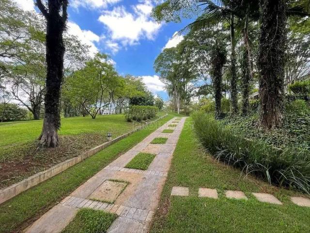 Casa / Sobrado para Locação em Cotia/SP Granja Viana 3 Quartos