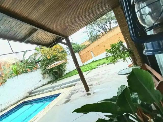 Casa / Sobrado para Locação em Cotia/SP Granja Viana 7 Quartos