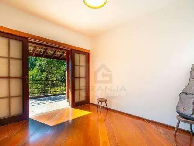 Casa / Sobrado para Locação em Cotia/SP Granja Viana 5 Quartos