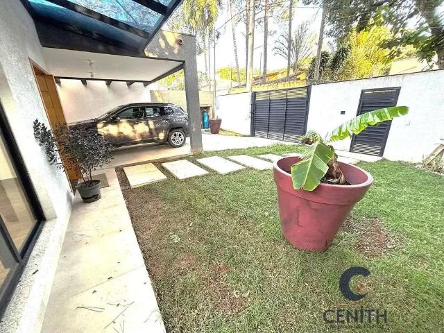 Casa / Sobrado para Locação em Cotia/SP Jardim Colibri 3 Quartos