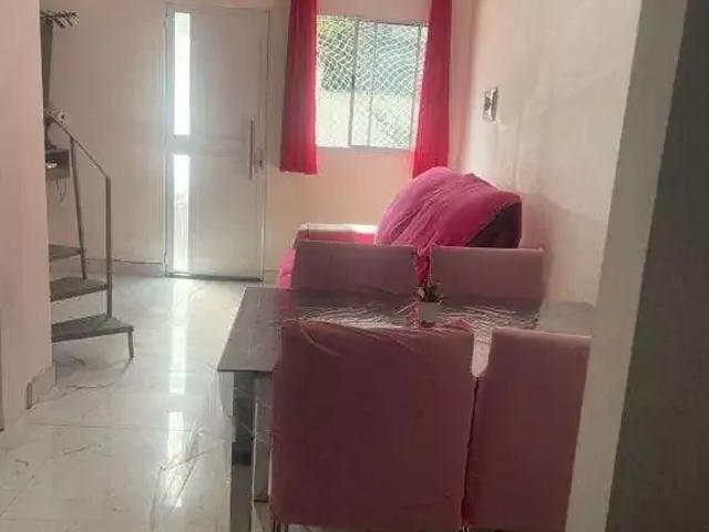 Casa / Sobrado para Locação em Cotia/SP Jardim Caiapia 2 Quartos