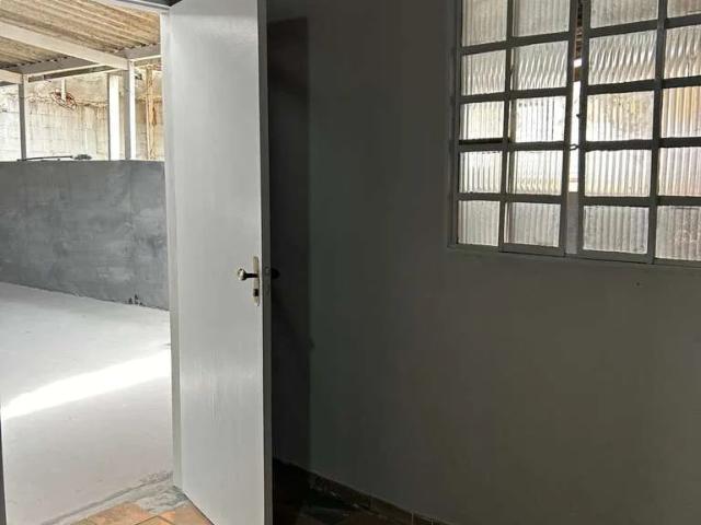 Casa / Sobrado para Locação em Cotia/SP Jardim Cláudio 2 Quartos