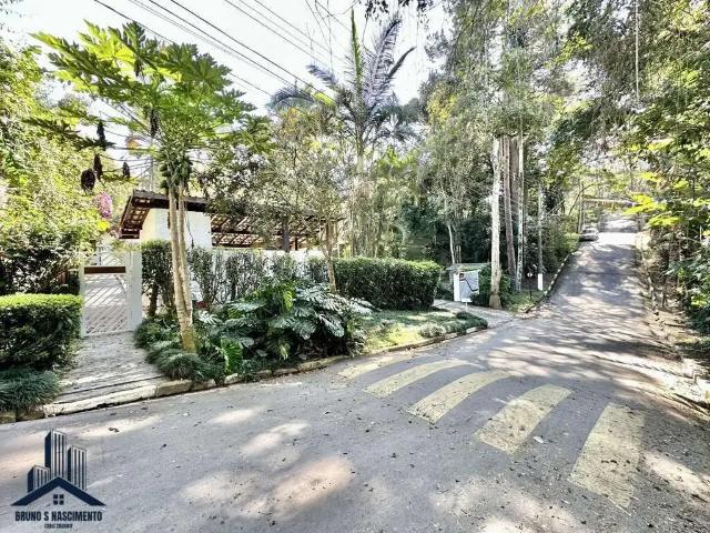 Casa / Sobrado para Locação em Cotia/SP Jardim do Rio Cotia 3 Quartos