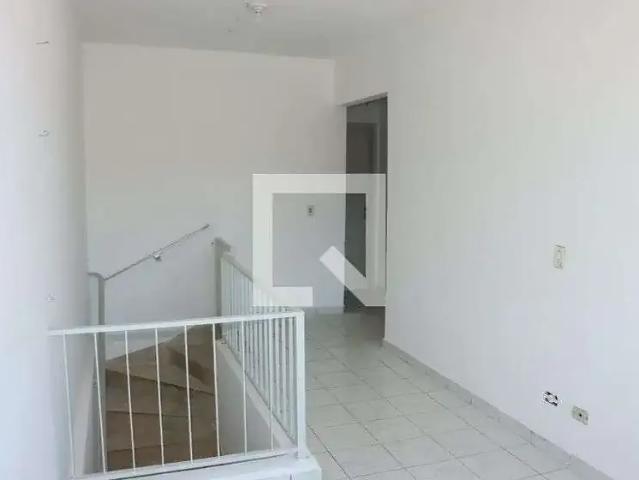 Casa / Sobrado para Locação em Cotia/SP Jardim da Glória 2 Quartos
