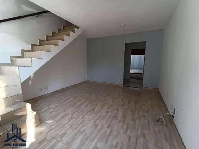 Casa / Sobrado para Locação em Cotia/SP Jardim Ísis 2 Quartos