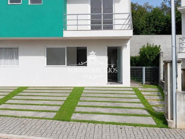 Casa / Sobrado para Locação em Cotia/SP Jardim Maria Tereza 3 Quartos