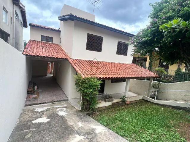 Casa / Sobrado para Locação em Cotia/SP Jardim Nomura 5 Quartos