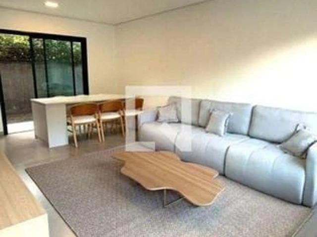 Casa / Sobrado para Locação em Cotia/SP Jardim Santa Izabel 3 Quartos