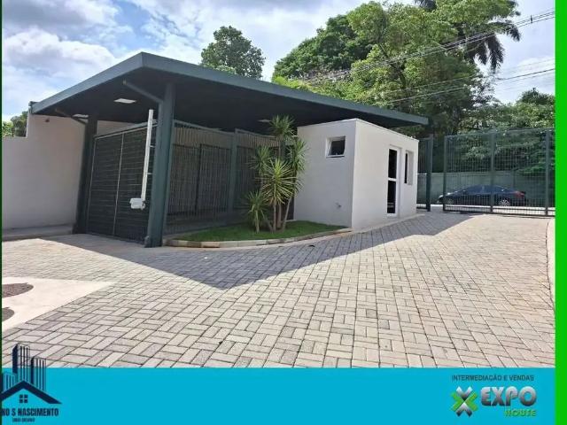 Casa / Sobrado para Locação em Cotia/SP Jardim Pioneiro 3 Quartos