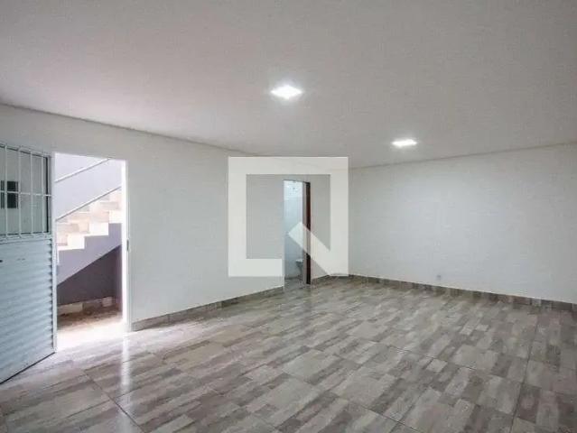 Casa / Sobrado para Locação em Cotia/SP Jardim Rosalina 1 Quartos