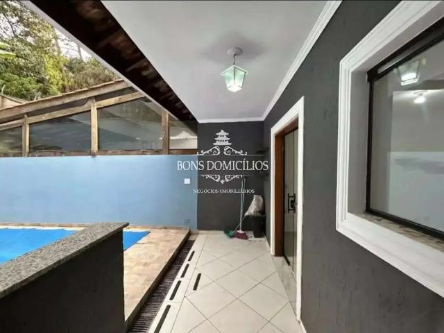 Casa / Sobrado para Locação em Cotia/SP Jardim Rebelato 3 Quartos