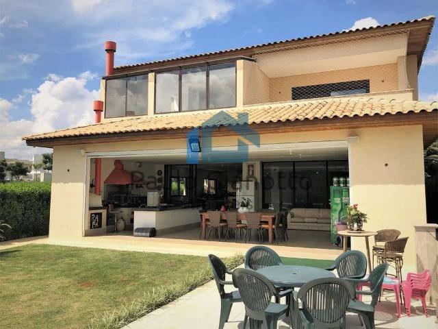Casa / Sobrado para Locação em Cotia/SP Moinho Velho 6 Quartos