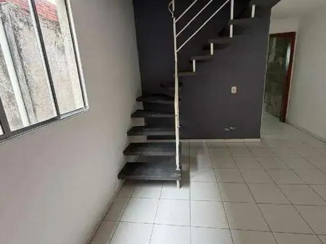 Casa / Sobrado para Locação em Cotia/SP Parque Alexandre 3 Quartos