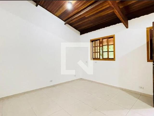 Casa / Sobrado para Locação em Cotia/SP Parque Mirante da Mata 3 Quartos