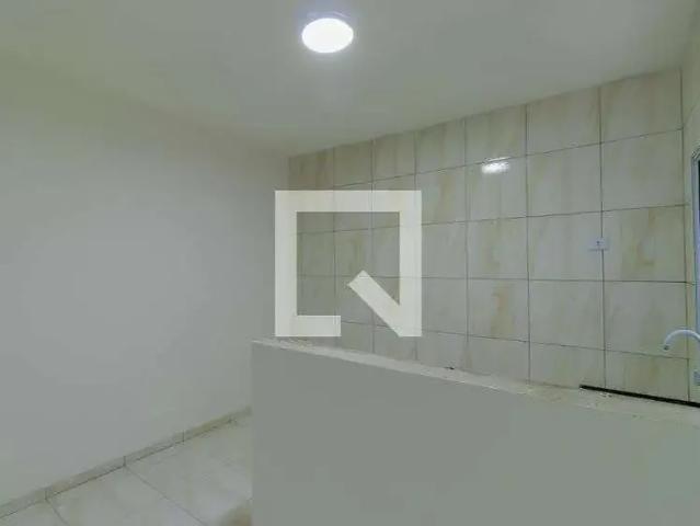 Casa / Sobrado para Locação em Cotia/SP Parque São George 2 Quartos