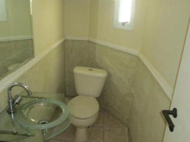Casa / Sobrado para Locação em Cotia/SP Parque Rincão 3 Quartos