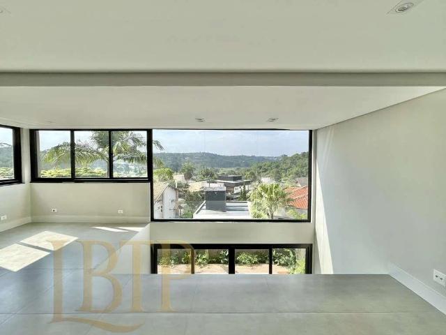 Casa / Sobrado para Locação em Cotia/SP São Paulo II 4 Quartos