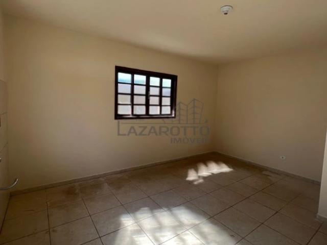 Casa / Sobrado para Locação em Colombo/PR Centro 2 Quartos