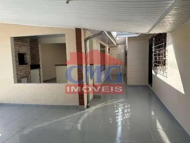 Casa / Sobrado para Locação em Colombo/PR Guaraituba 3 Quartos