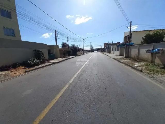 Casa / Sobrado para Locação em Colombo/PR Guaraituba 3 Quartos
