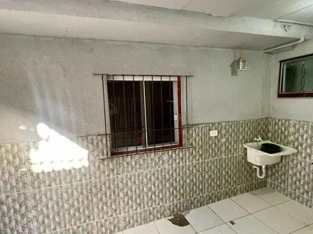Casa / Sobrado para Locação em Colombo/PR Guarani 2 Quartos