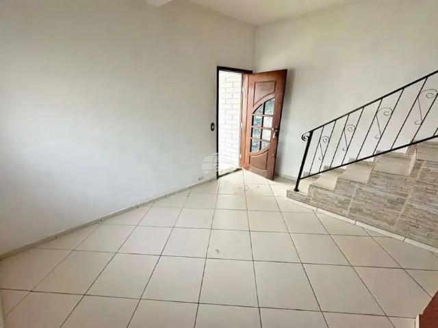 Casa / Sobrado para Locação em Colombo/PR Jardim Videira 2 Quartos