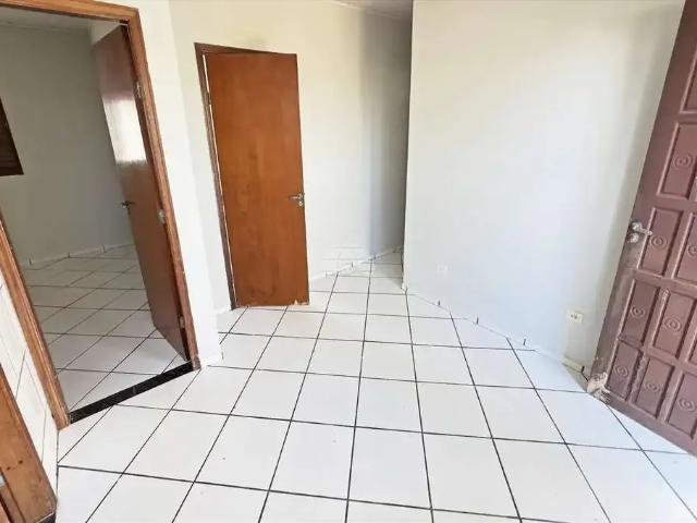 Casa / Sobrado para Locação em Colombo/PR Paloma 2 Quartos