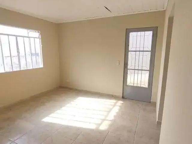 Casa / Sobrado para Locação em Colombo/PR São Gabriel 2 Quartos
