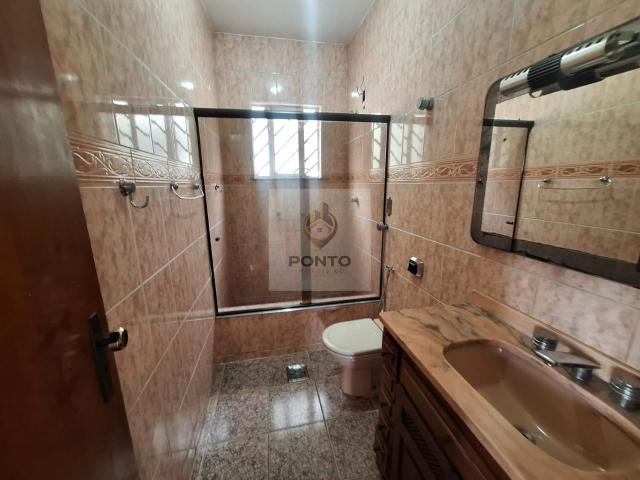 Casa / Sobrado para Locação em Conselheiro Lafaiete/MG Queluz 3 Quartos
