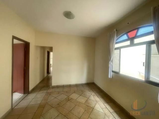 Casa / Sobrado para Locação em Conselheiro Lafaiete/MG Siderúrgico 3 Quartos