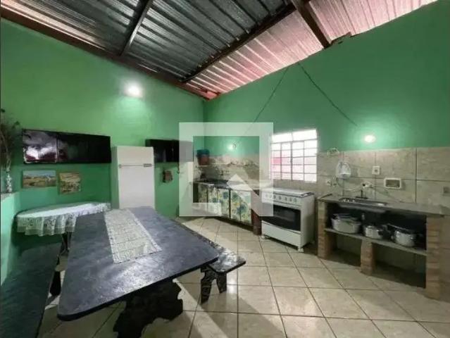 Casa / Sobrado para Locação em Contagem/MG Tropical 2 Quartos