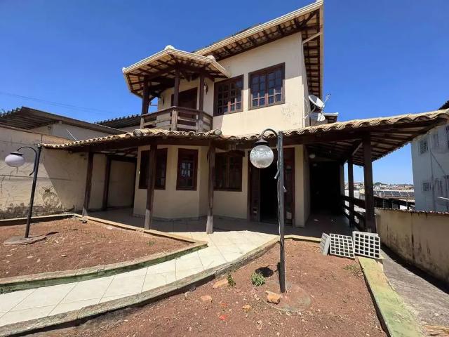 Casa / Sobrado para Locação em Contagem/MG Três Barras 3 Quartos
