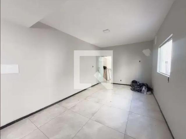 Casa / Sobrado para Locação em Contagem/MG Vila Pérola 2 Quartos