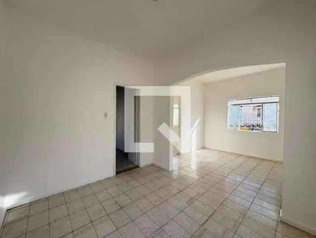 Casa / Sobrado para Locação em Contagem/MG Água Branca 2 Quartos