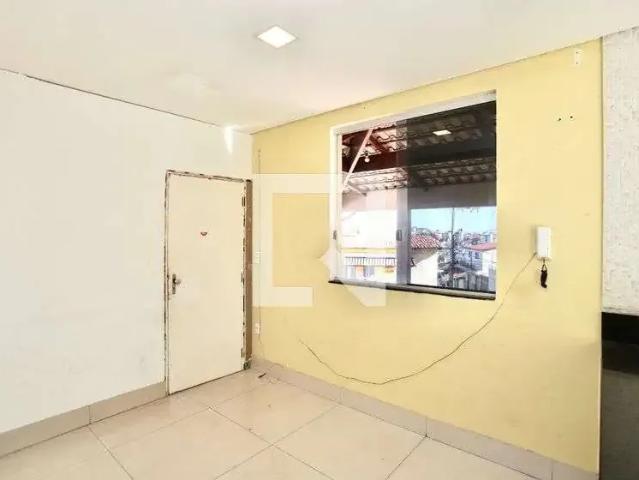Casa / Sobrado para Locação em Contagem/MG Amazonas 3 Quartos