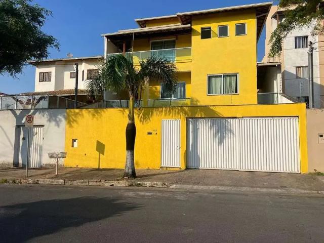 Casa / Sobrado para Locação em Contagem/MG Cabral 3 Quartos