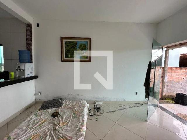 Casa / Sobrado para Locação em Contagem/MG Colonial 3 Quartos