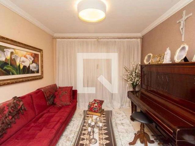 Casa / Sobrado para Locação em Contagem/MG Flamengo 4 Quartos