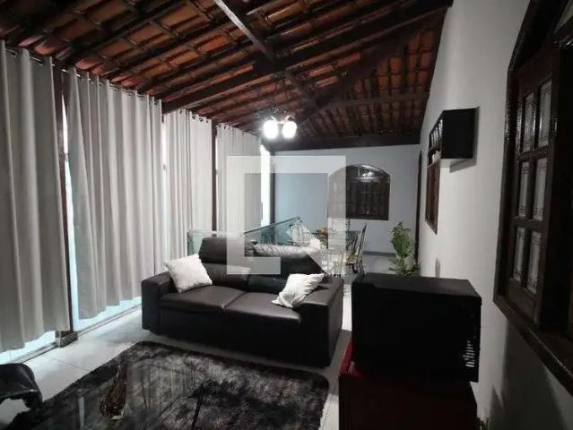 Casa / Sobrado para Locação em Contagem/MG Jardim Vera Cruz 4 Quartos