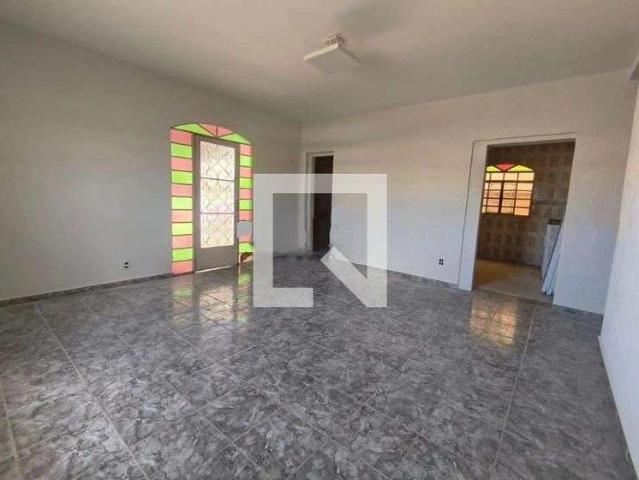 Casa / Sobrado para Locação em Contagem/MG Jardim Vera Cruz 4 Quartos