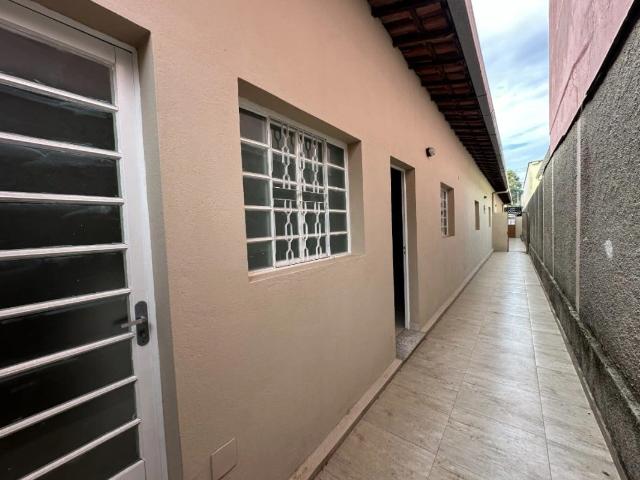 Casa / Sobrado para Locação em Contagem/MG Novo Progresso 2 Quartos