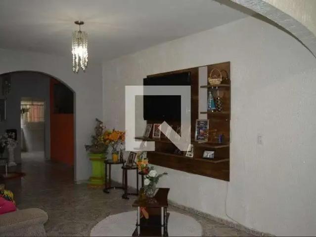 Casa / Sobrado para Locação em Contagem/MG Parque Maracanã 6 Quartos