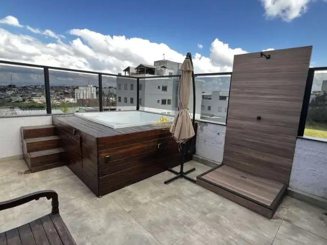 Casa / Sobrado para Locação em Contagem/MG Parque Xangri Lá 3 Quartos