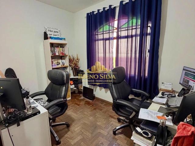 Casa / Sobrado para Locação em Contagem/MG Pedra Azul 4 Quartos