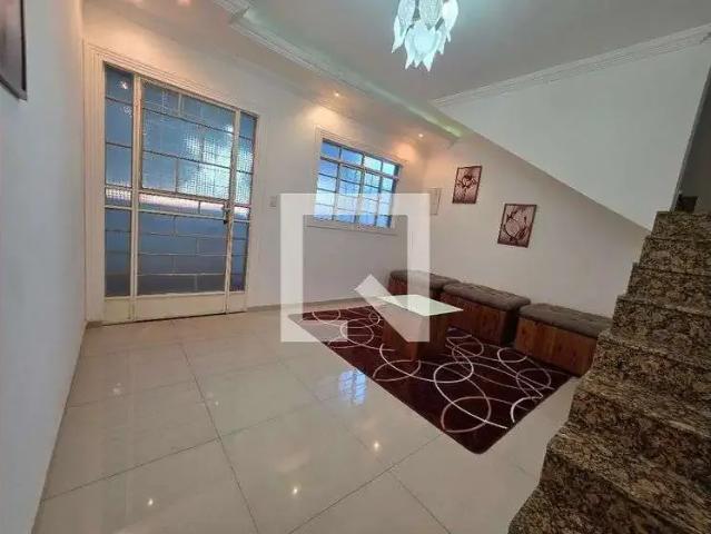 Casa / Sobrado para Locação em Contagem/MG Petrolândia 4 Quartos
