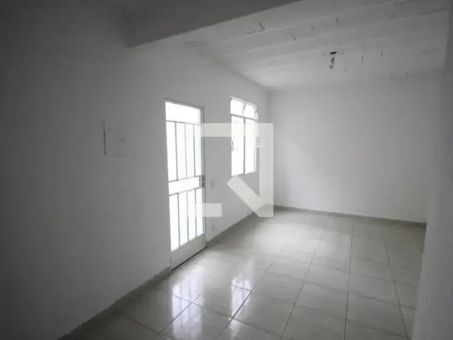 Casa / Sobrado para Locação em Contagem/MG Santa Cruz Industrial 3 Quartos