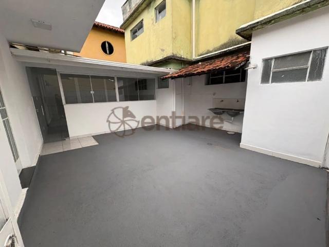Casa / Sobrado para Locação em Contagem/MG Santa Cruz Industrial 3 Quartos