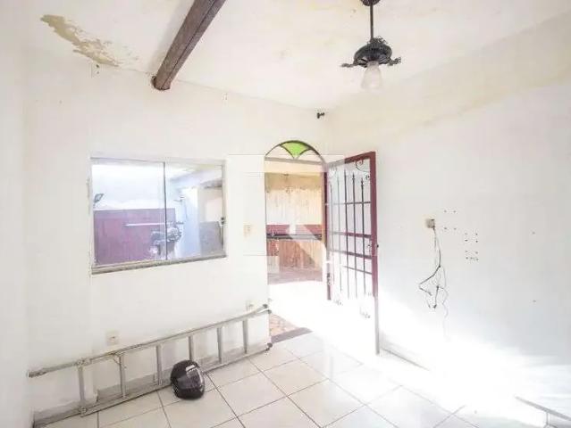 Casa / Sobrado para Locação em Contagem/MG Santa Edwiges 3 Quartos